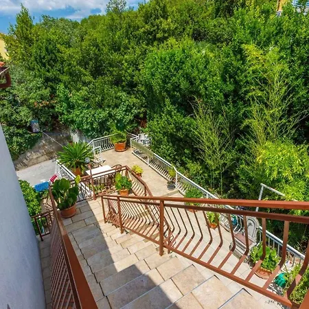 Two-bedroom In V Appartamento Crikvenica