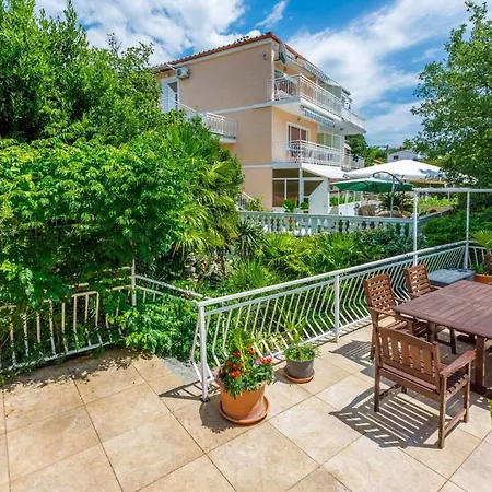 Appartamento Two-bedroom In V Crikvenica