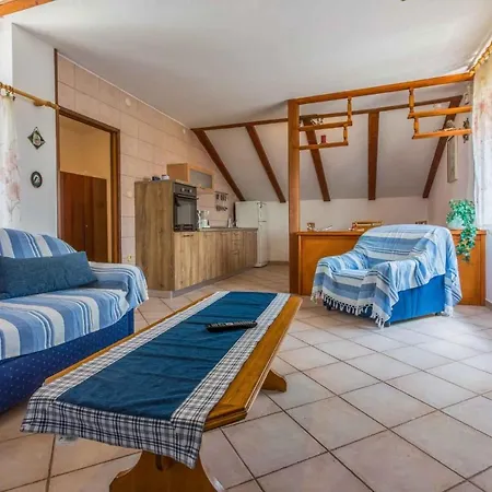 Two-bedroom In V * Crikvenica