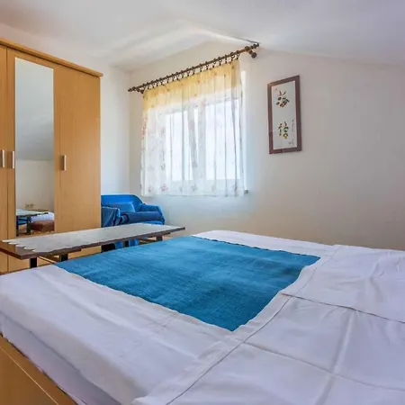 Two-bedroom In V *