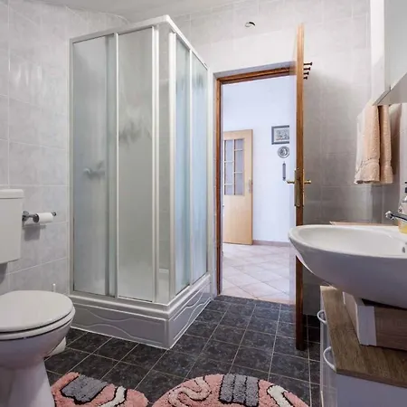 Two-bedroom In V