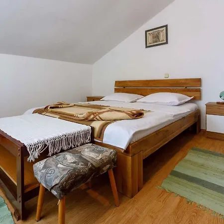 Two-bedroom In V
