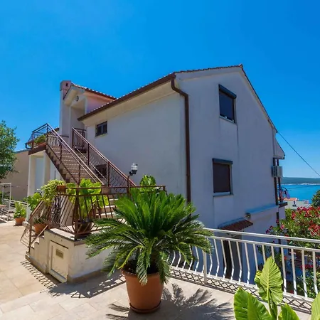 Two-bedroom In V * Crikvenica