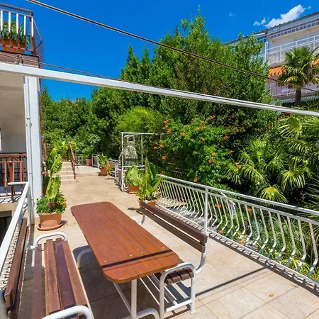 Two-bedroom In V Crikvenica
