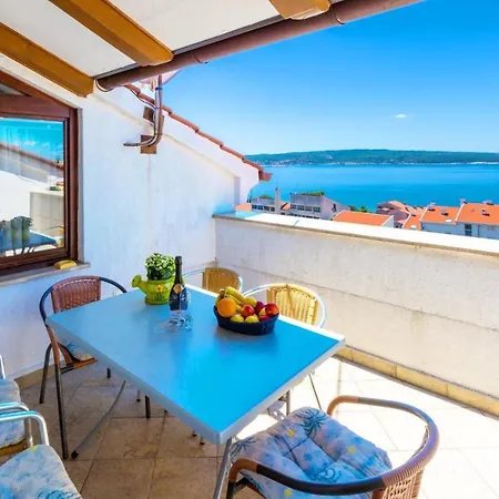 Appartamento Two-bedroom In V